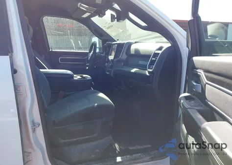 2024 Ram 2500 Big Horn 4X4 6'4 Box из США, поврежденный, VIN 3C6UR5DL6RG340469